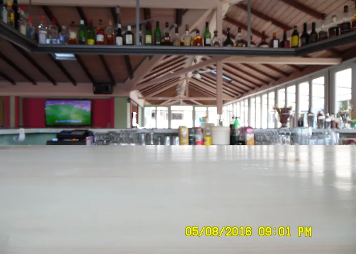 Katsaros & 公寓式酒店