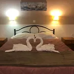 아파트호텔 Katsaros & 4*