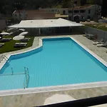 Katsaros & 4*
