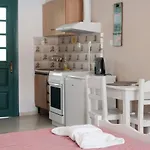 Katsaros & Ξενοδοχείο με διαμερίσματα 4*
